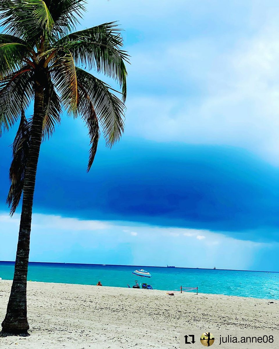 HollywoodFLCRA's tweet photo. #Repost @julia.anne08
Hollywood, Florida
Isn’t Florida beautiful even when there’s a storm coming? ❤️
#florida #southflo #southflorida #beach #beachday #storm #floridalife #iloveflorida #hollywood #hollywoodbeach #saturdayvibes #saturday #hollywoodbeachflorida #life https://t.co/MSYxojg0YK