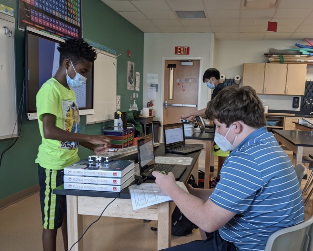 APSK8_OCPS's tweet image. 8th graders began exploring velocity and acceleration with a Hot Wheelin&apos; Physics lab on Friday. Mrs. Lee’s classes will continue the lab on Monday, adding varying ramp heights. #OCPSscience