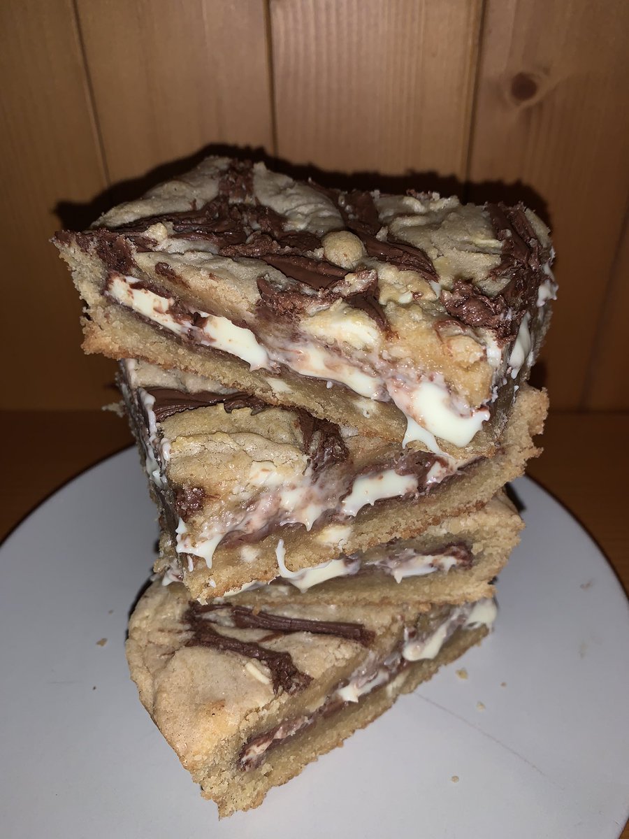 curtygram98's tweet photo. Everyone follow CurtygramBakes on insta for all sweet treats 🍩🍫🧁 https://t.co/KwNFhjTAkf