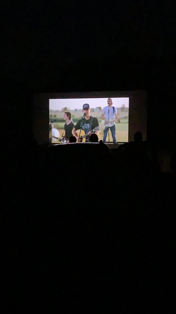 TiffanyAnn_xo's tweet photo. @GrangerSmith #encoredriveinnights https://t.co/w1BjwlrCP2