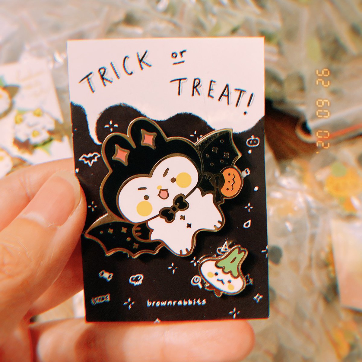 brownrabbitsart's tweet photo. Got a new shipment of pins!!! 
Gonna drop them in a week or two. 
First one is for my pin club ( ends in 4 days!) at 
https://t.co/KvndZIW6QH 

✌️✨ https://t.co/jG8uWGMcF6