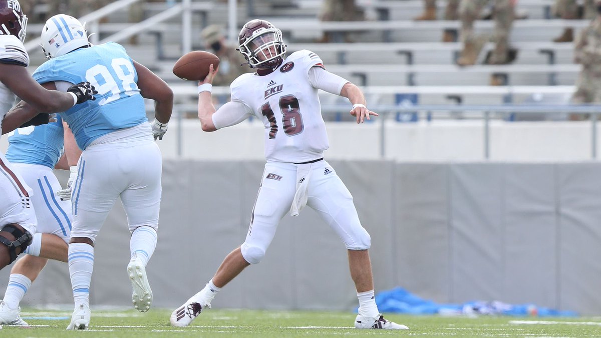 BrianMacWriter's tweet photo. CFB fans remember former Army QB @Trent_Steelman - all time TD leader in Black Knights history. 

Well, the EKU QB coach was smiling today as Eastern Kentucky won a big one, and his QB flourished.

EKU's @Parker_Mckinney (331 yds of offense) &amp; the Colonels won big at The Citadel https://t.co/utQmbhvAsV
