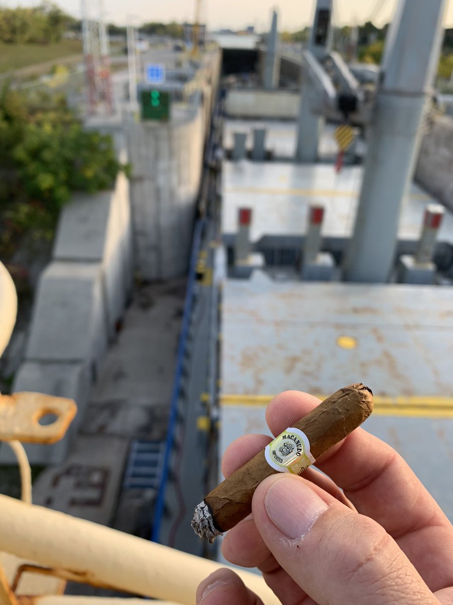 CaptainJ_A_C's tweet photo. My #ShipDuJour was the #LakeOntario. It was another beautiful day in the @wellandcanal! Traffic was light, so we had a good run. Supper was delicious, and the @macanudo Ascot Cafe was the #PerfectDessert. 😉
#FoodOnShips #MarinePilotLife https://t.co/KyCDLO0Pbf