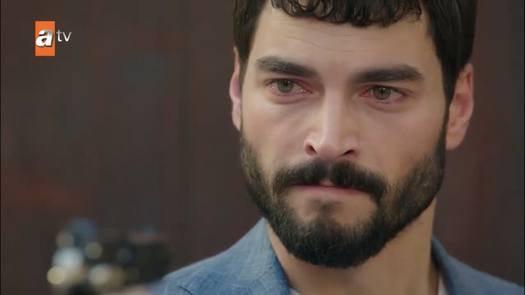 reyyan learning the valuable lesson that sometimes, in order to save somebody’s life, guns need to be used and divorces need to be announced  #Hercai  #ReyMir