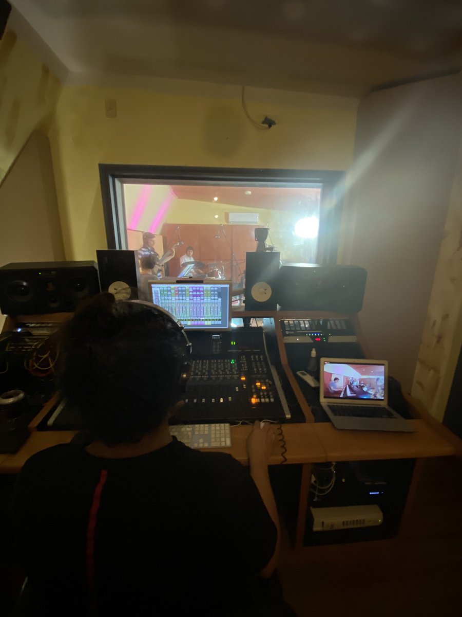estudioslear's tweet photo. #streaming y #grabacion en vivo! desde nuestros estudios https://t.co/I1W8m3xQhE