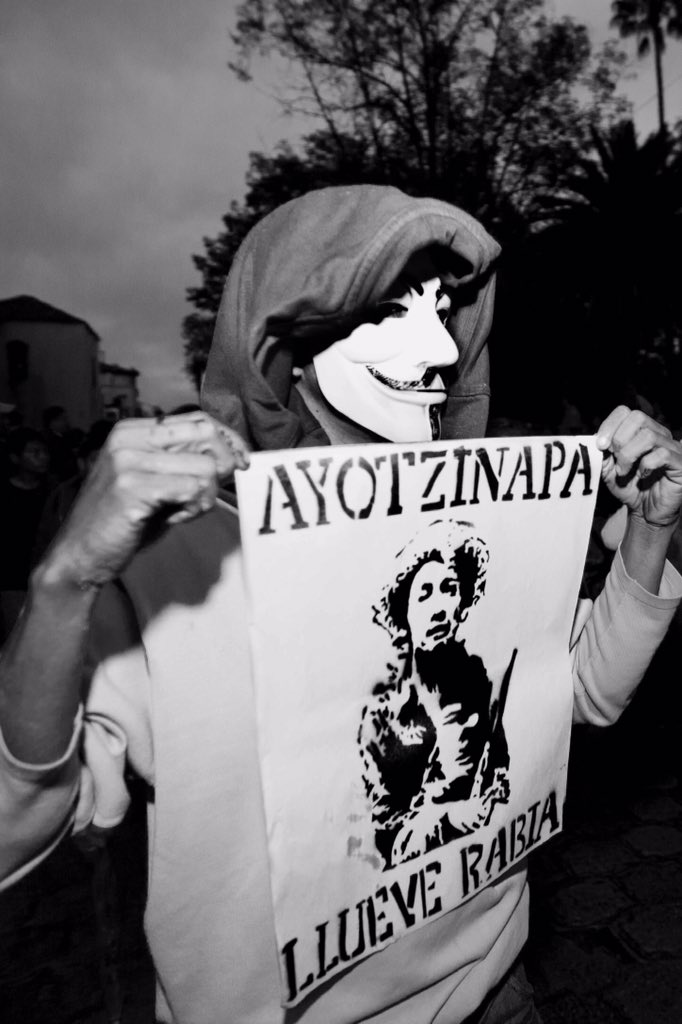 tragameluz's tweet photo. Protestas en San Cristóbal de Las Casas por la desaparición de los 43 normalistas de Ayotzinapa. Fotografías de archivo, registro realizado por Efraín Ascencio para #Tragameluz.
#Ayotzinapa #Chiapasdocumental #ayotzinapa6años #SanCristobaldeLasCasas #documentaryphotography https://t.co/KMMy1XUSDn