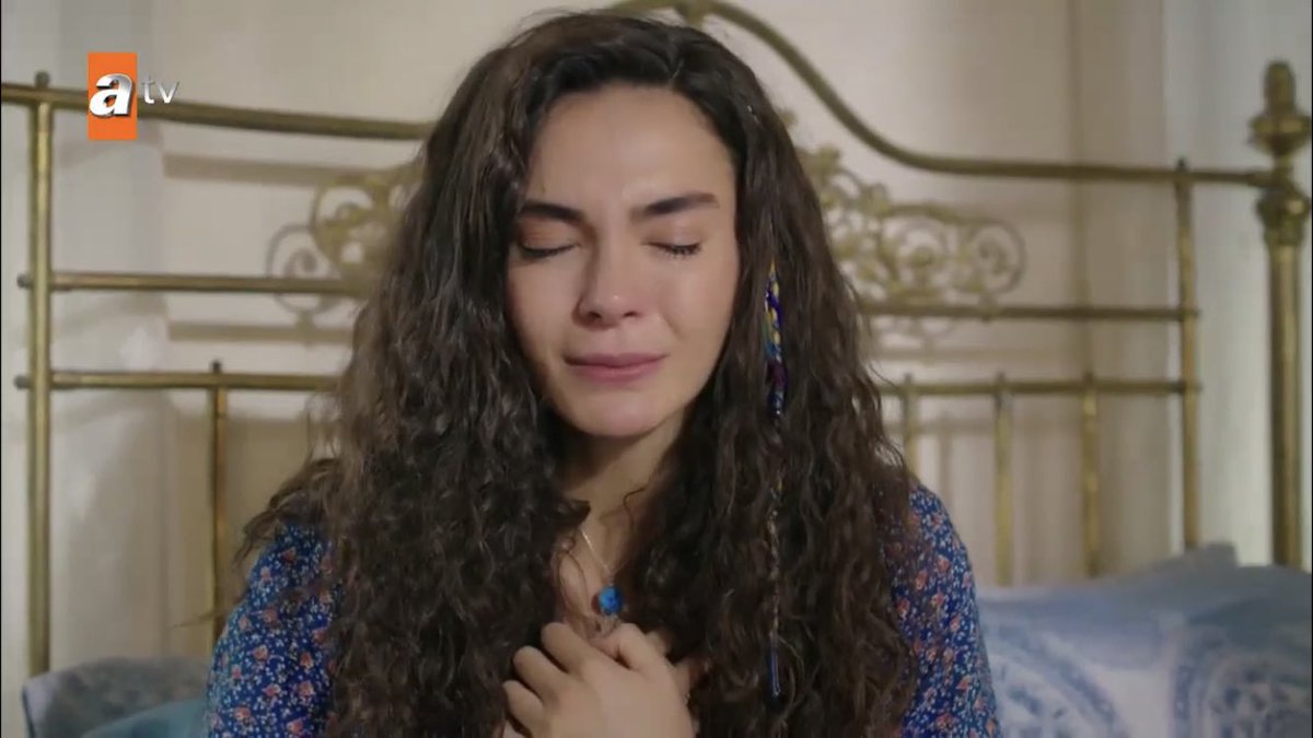 she loves so selflessly please  #Hercai  #ReyMir