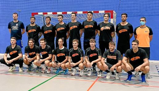 DORREGO_RADIO's tweet photo. #DeDorregoalmundo🌍🇦🇷
❌FINALES
#DivisionPlata🇪🇸
📌Debut de Mauri Basualdo (5 goles)
en HC Eivissa y fue 24-24 🆚️ Acanor Novás.
#SerieABeretta🇮🇹
📌El Junior Fasano de Emi Franceschetti (2 goles) perdió por 32-27 🆚️ Bozen.
📸 Periódico de Ibiza
FB Junior Fasano https://t.co/F32ZCKPpzK