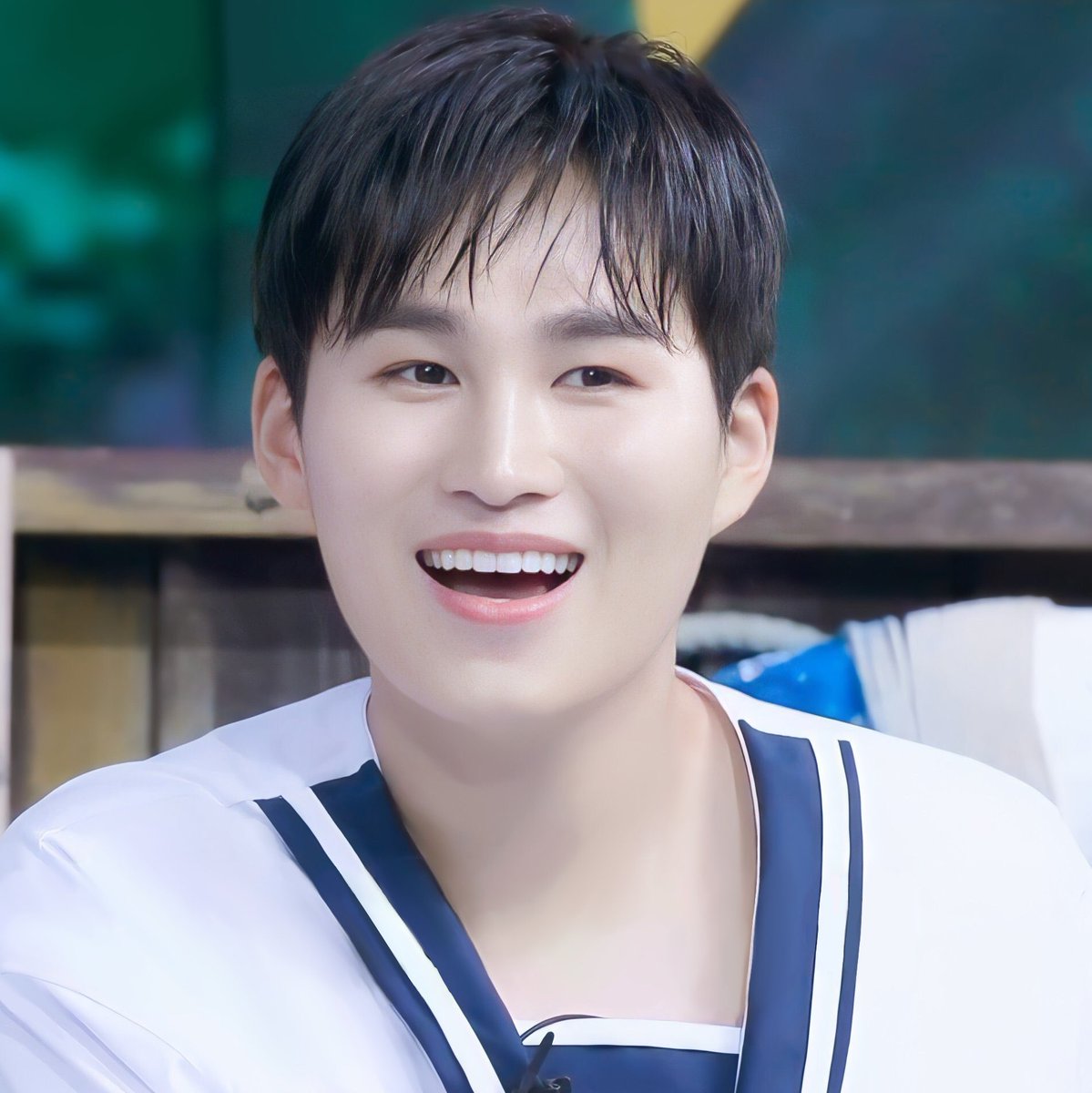 leslilasblancs's tweet photo. 🧡RT EVENT🧡

#김희재 데뷔 200일을 맞이해 알티 추첨으로 우리 곱단이 탄생석 팔찌 보내드려요!

마음으로 같이 축하+알티만 해주시면 돼요 :) https://t.co/EWCrky4GLZ