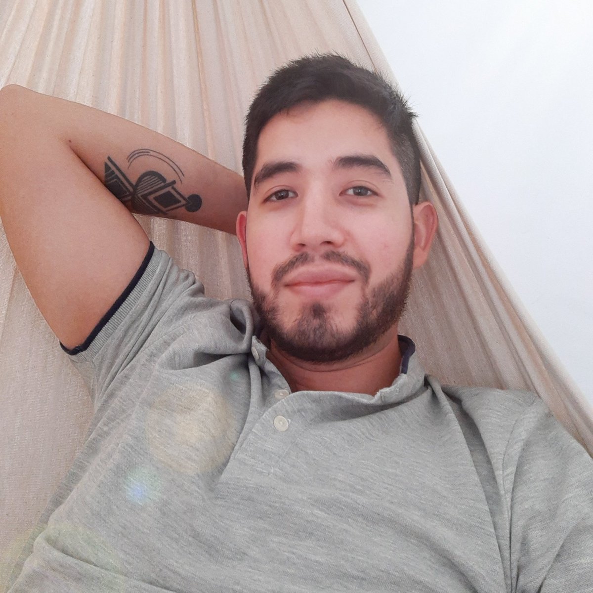 juanext's tweet photo. #NuevaFotoDePerfil https://t.co/UBdXLUircV