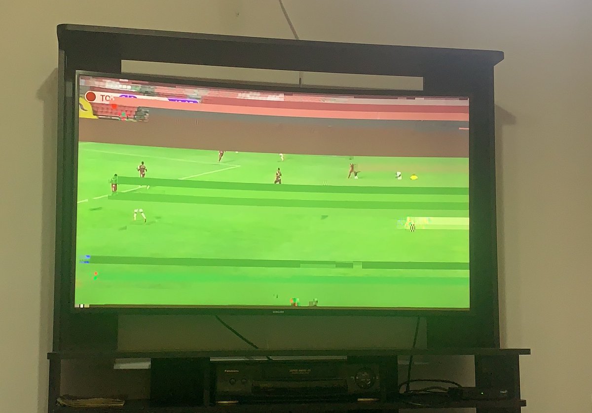 jpablog9's tweet photo. @ClaroTeAyuda @WinSportsTV @ClaroColombia Finaliza el primer tiempo y esta vaina ya mejoró(?). Grave el SD y peor el HD. @WinSportsTV @ClaroColombia https://t.co/bV3OCObCVq
