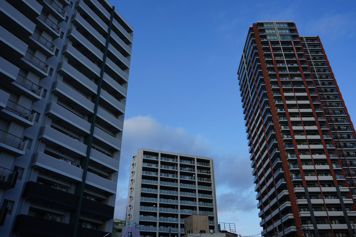 超高層ビル 都市開発研究所の中の人 きりぼうくん 相模原 相模原市中央区の拠点駅 Jr横浜線相模原駅 周辺は郊外型マンション激戦区 単身者向けからファミリー向けまで様々な中高層マンションが建ち並ぶ タワマンも28階建てのライオンズタワー