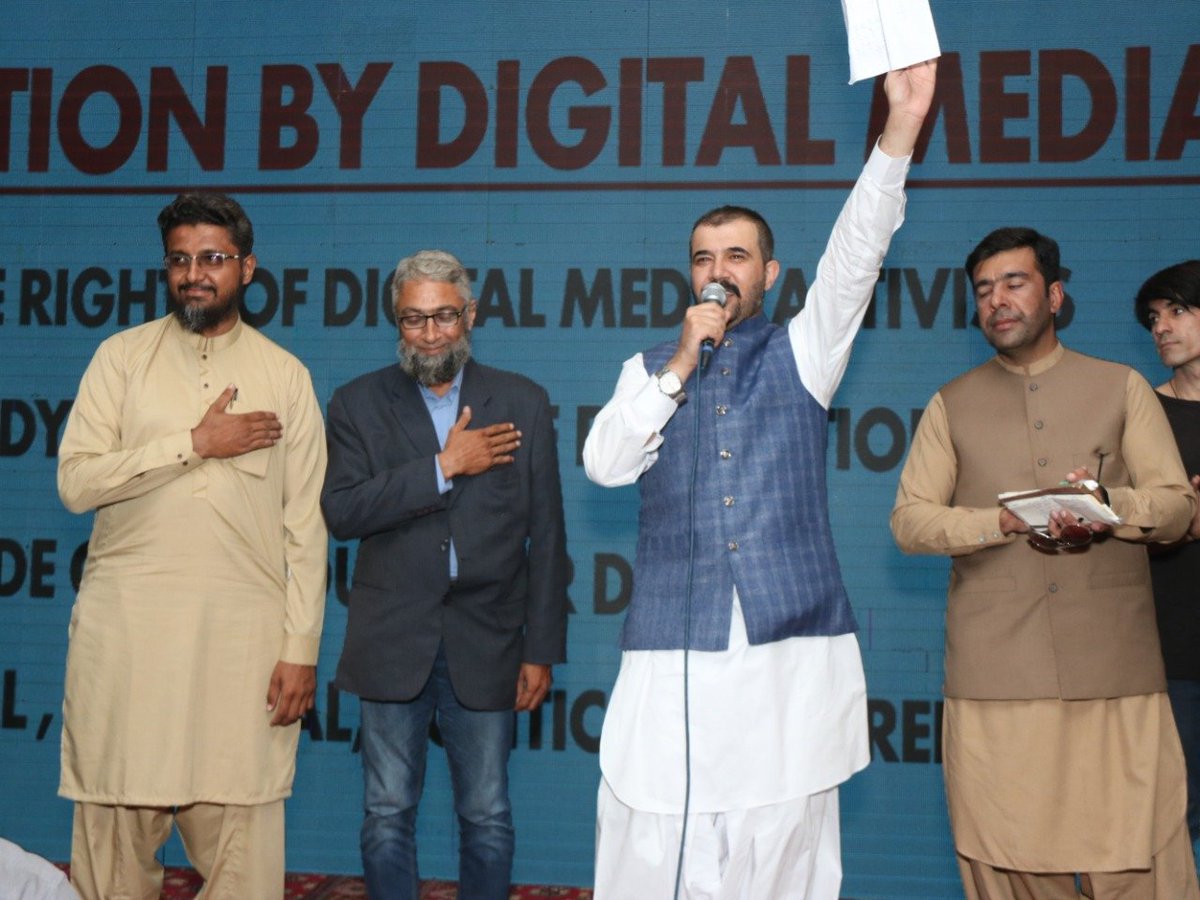 MeFixerr's tweet photo. ہمارے #ActivistsInQuetta پروگرام کے مہمانان خاص، طارق بھائی اور عبدالحی بھائی جو سیمینار میں شرکت کےلیے کراچی سے کوئٹہ تشریف لائے ❤ https://t.co/CAybfUBJlp