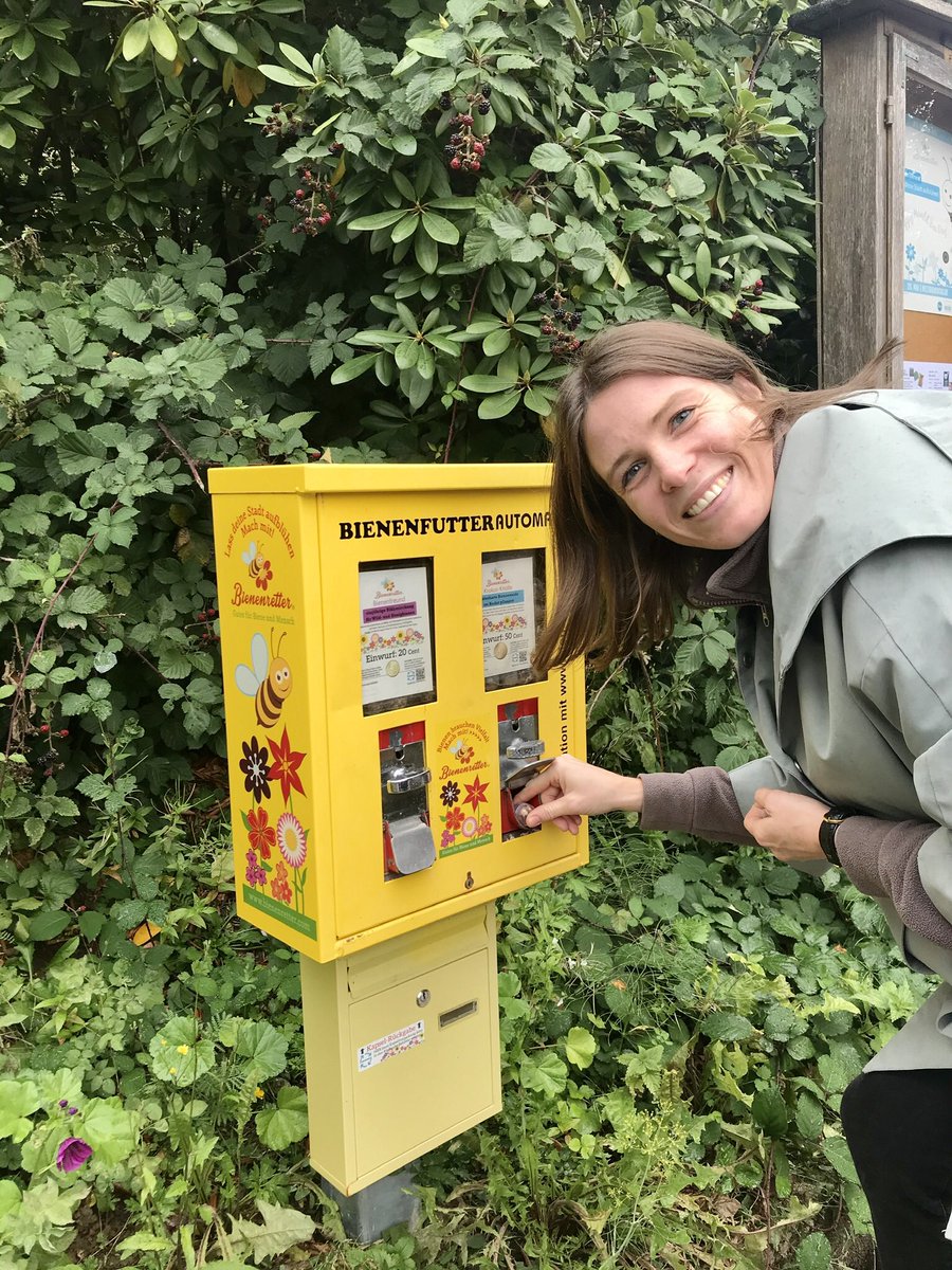 OutZeitBlog's tweet photo. In Bavenhausen im #Kalletal drehte es sich gestern um Umweltbildung und Bienen 🐝 1/3 #TeutoBloggerWG #teutoburgerwald https://t.co/a02U1Pk8BP
