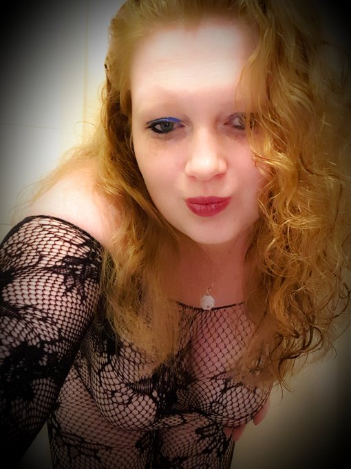 𝑺𝒆𝒙𝒚𝒓𝒆𝒅𝒉𝒆𝒂𝒅𝒎𝒊𝒍𝒇 ❤️'s pics and videos Ei554dDX0AEVC l jpg:small preview