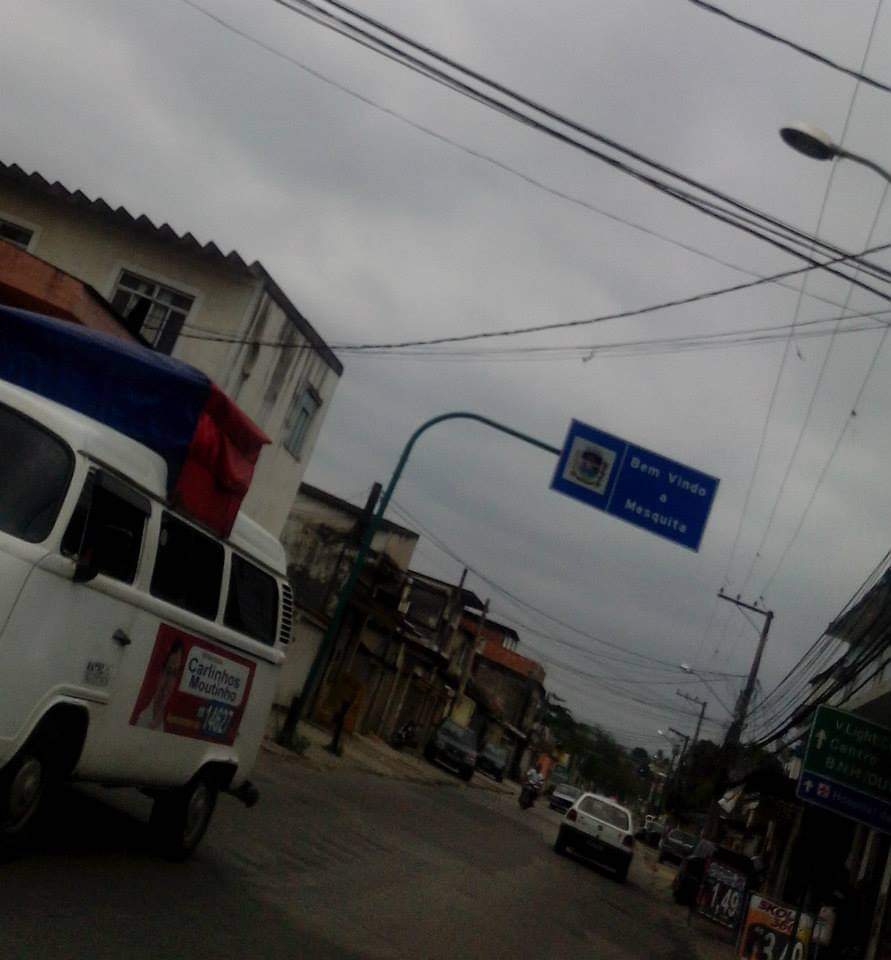 However, the bus home was micey as fuck. Went through some really notorious favelas - most notably São João de Meriti. Was over the moon I'd bought an América shirt - thought it helped me blend in! Weird little gringo that I was 