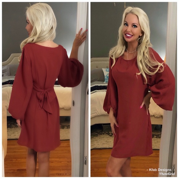 msmc92's tweet image. So good I had to share! Check out all the items I'm loving on @Poshmarkapp #poshmark #fashion #style #shopmycloset: posh.mk/uvKuMObg79