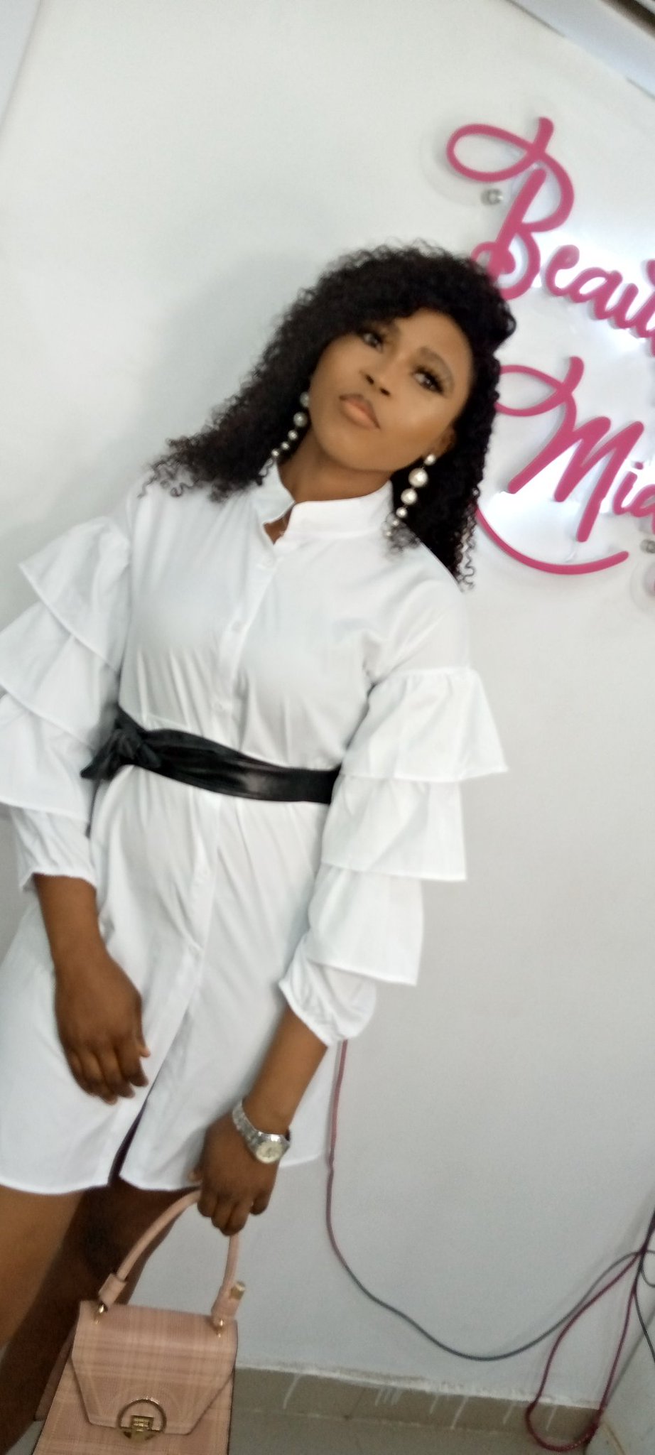 Yipeeee I got my balloons today
HAPPY BIRTHDAY TO ME

Bishop David Oyedepo
Nengi Lilo Anthony Joshua 
