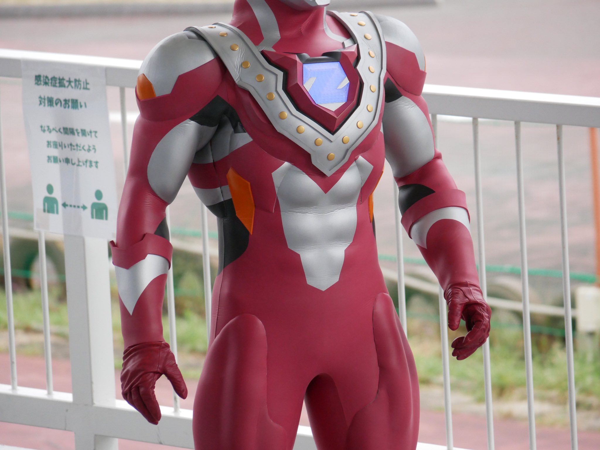 ウルトラマンゼット ベータスマッシュ 1：1着用可能ヘルメット S.H.Figuarts Ultraman Z Beta Smash Action Figure