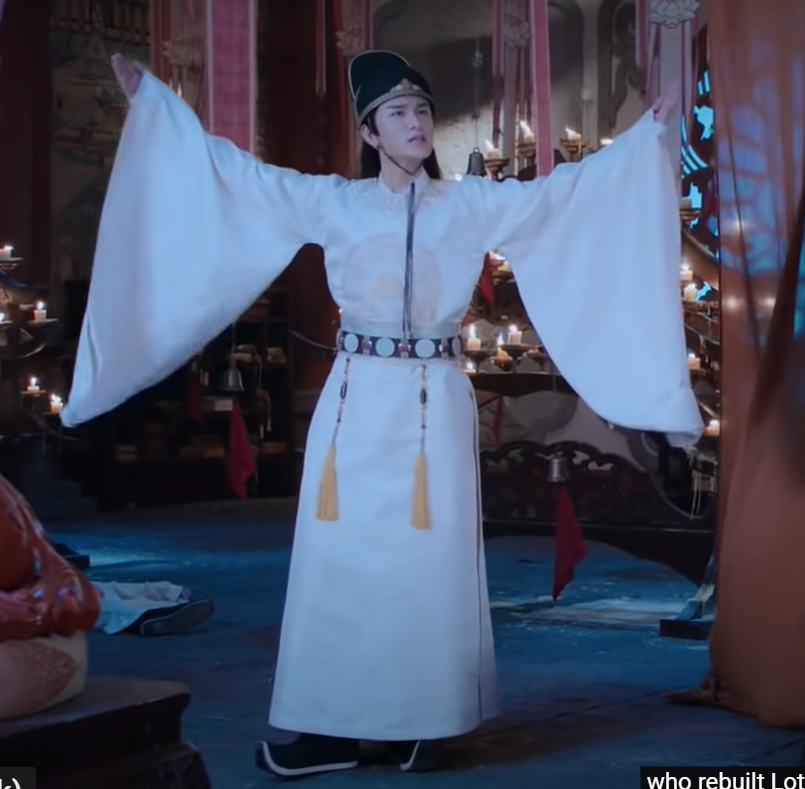 the robe from the empathy sequence looks very much like jgy's final outfit, but there are differences in fit and quality. the embroidery on the former is much less fine, you can see threads, the material seems cheaper, and the robe seems both too short and too big in comparison.