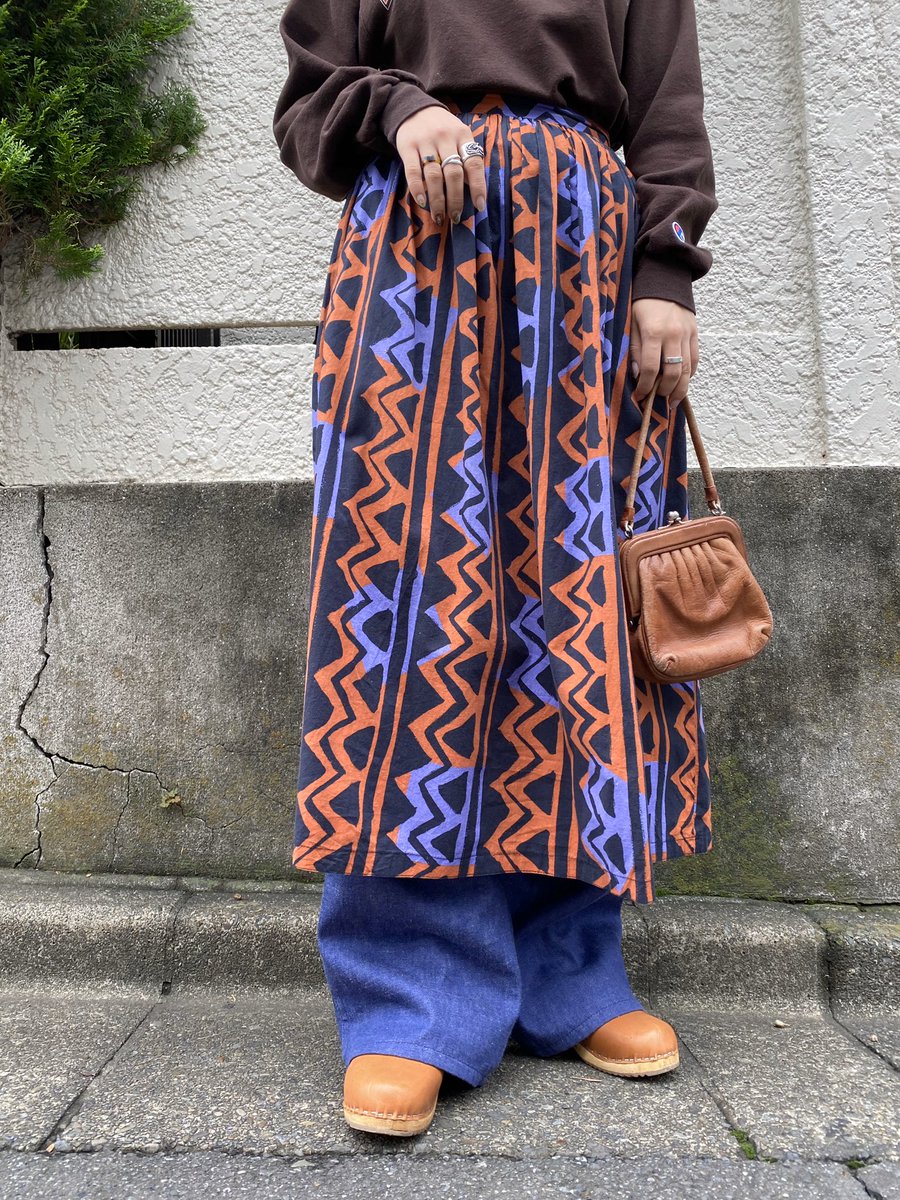 古着屋rainbow下北沢店 Recommend Items Champion Sports Print Sweat Shirt Autumn Color Pattern Skirt Staff 160cm スウェット Ttu092 古着屋rainbow T Co Ac2ceap8tu