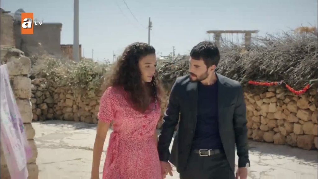 yes they are a couple who walks hand in hand and that’s basically the only thing they do but they’re cute and i love them very much  #Hercai  #ReyMir