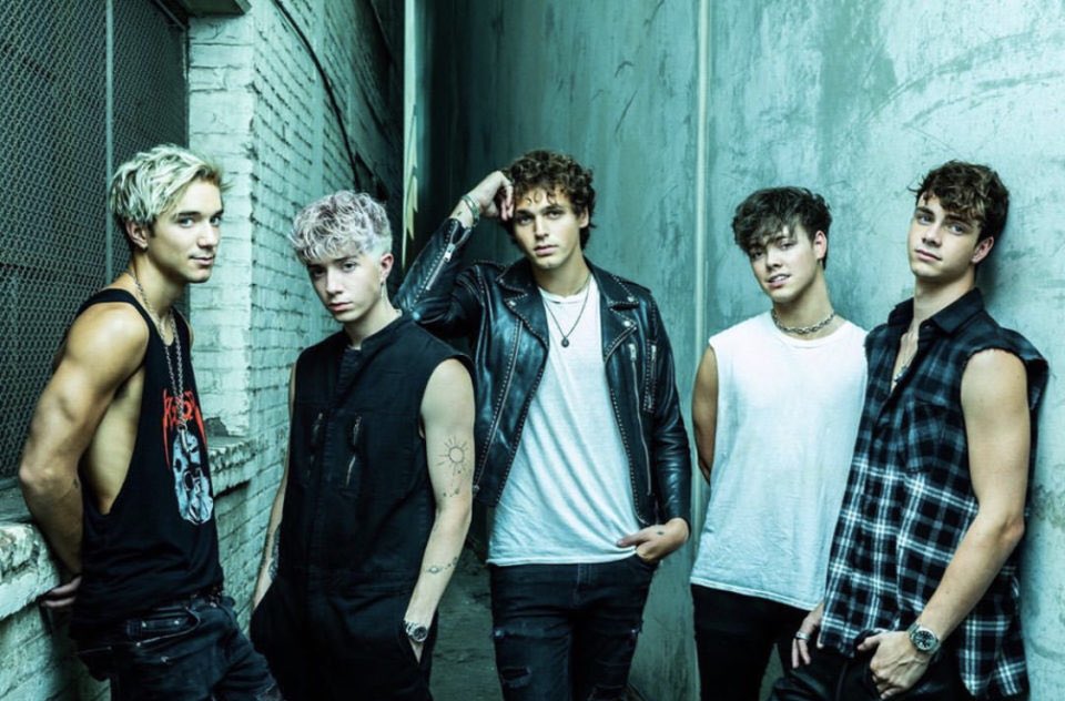 seaveyxlight's tweet photo. Four Years of Why Don’t We💙✨💙 forever proud of these boys and their journey 🥰🥰 @whydontwemusic @SeaveyDaniel @JonahMarais @jackaverymusic @corbynbesson @ImZachHerron https://t.co/KT2ISqDtsy