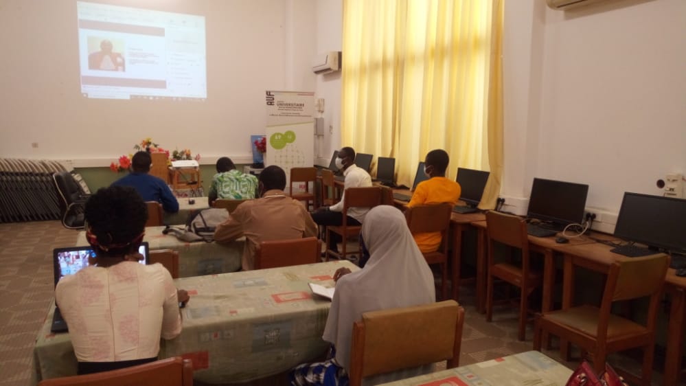 rjc_ptr's tweet photo. Journées scientifiques virtuelles au Togo https://t.co/8cVxrDhbR7