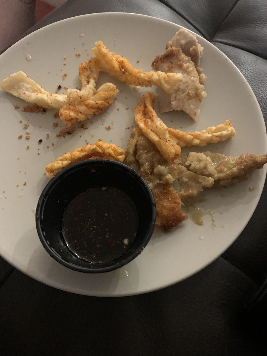 librafool's tweet image. Had the worst food &amp;amp; service from @ubereats_uk &amp;amp; @wagamama_uk no one wants to take responsibility. Wouldn’t serve this to my 🐶