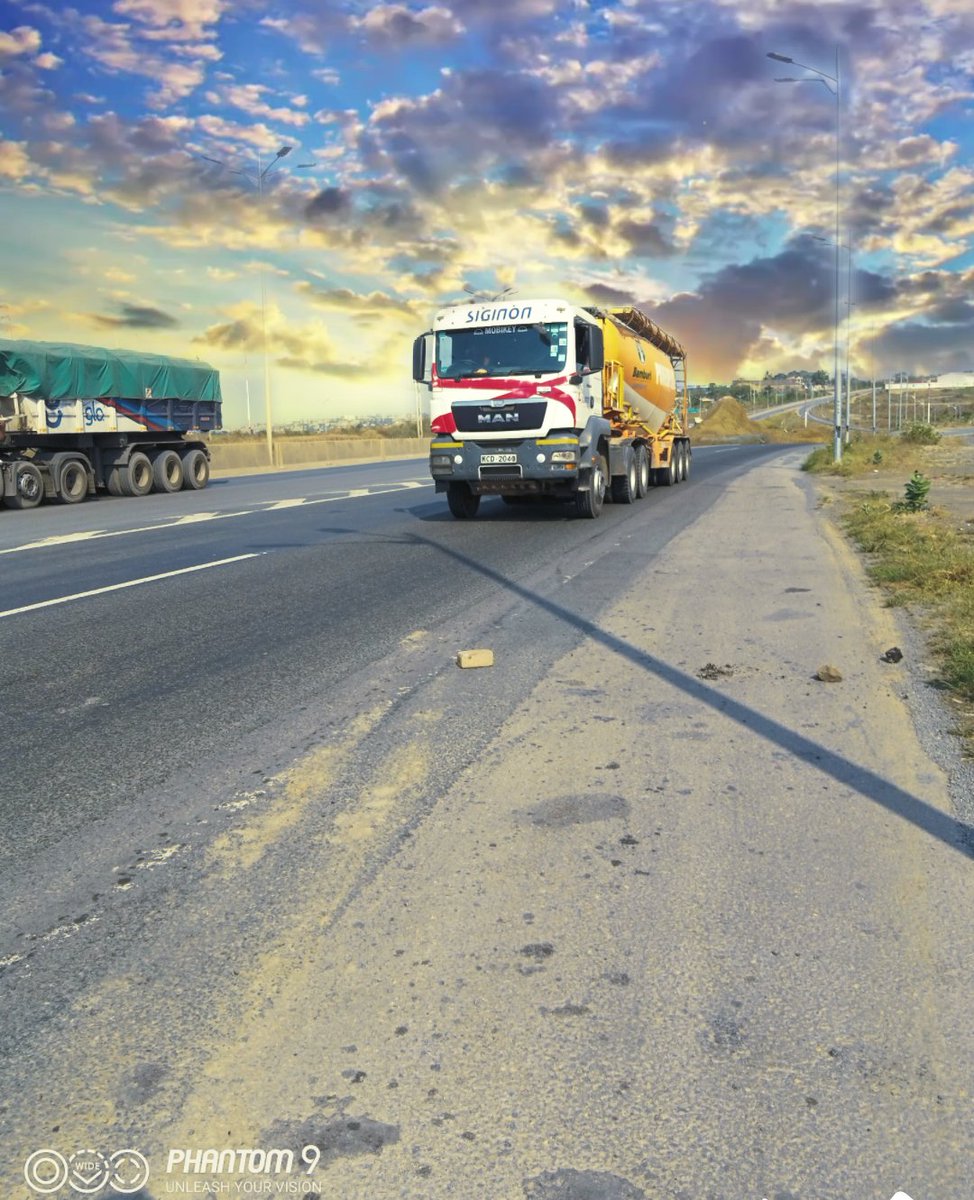 princegershom_'s tweet image. We are out here working..! #poweringtrade #siginon