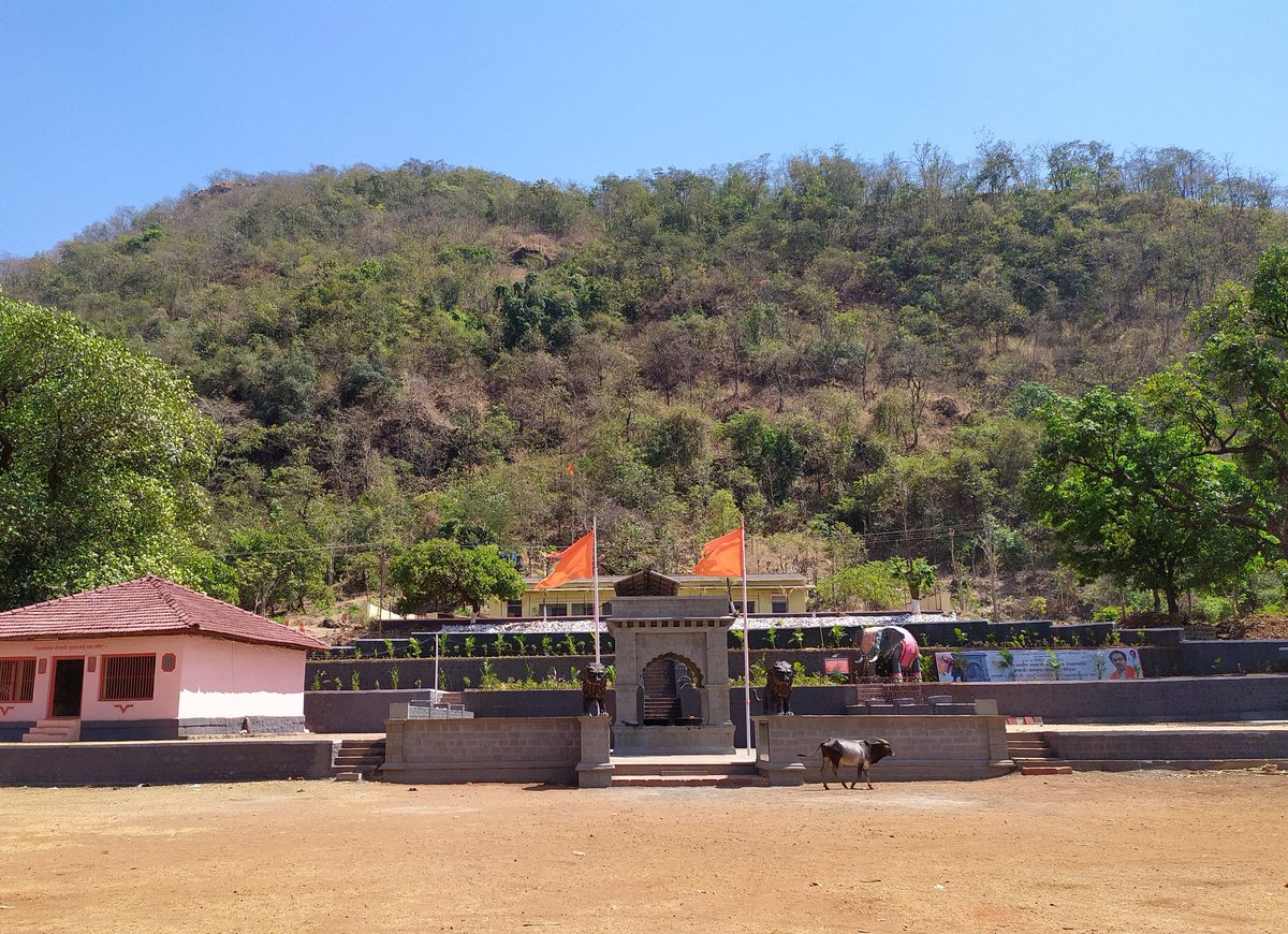 viv__18's tweet photo. #WorldTourismDay
उमरठ ( वीर तानाजी मालुसरे) https://t.co/xf3KU4Pfwx