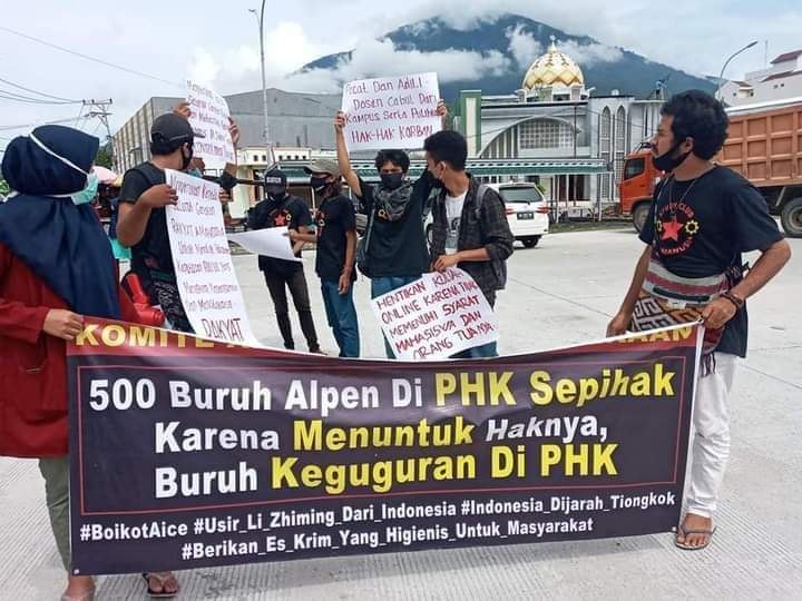 VickyIbrahim19's tweet photo. #JanganBeliEsKrimAice 
#JanganBeliEsKrimAice 
#JanganBeliEsKrimAice 
✊🏻✊🏻✊🏻✊🏻✊🏻 https://t.co/J2hZg7YIhK