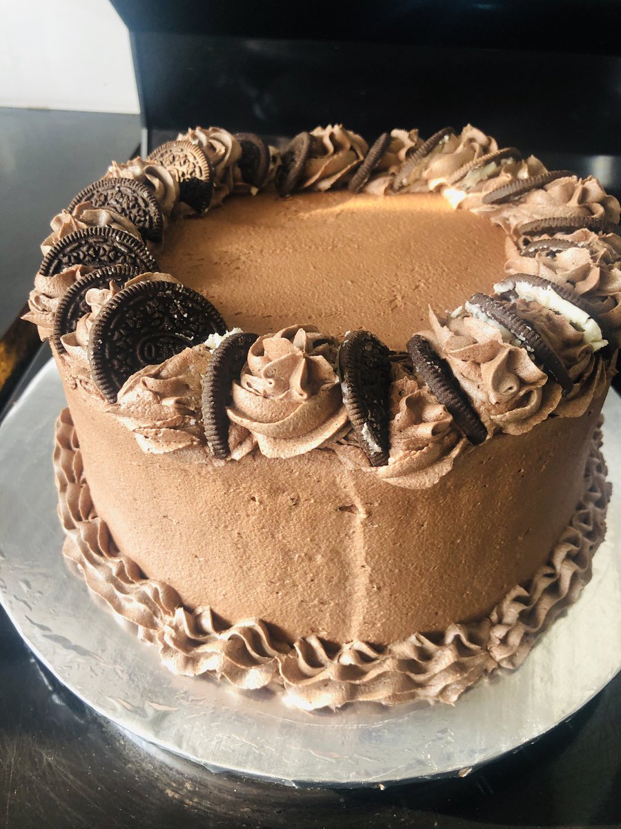 BeeBakes2's tweet image. Ready for someone’s dessert this morning 🤤