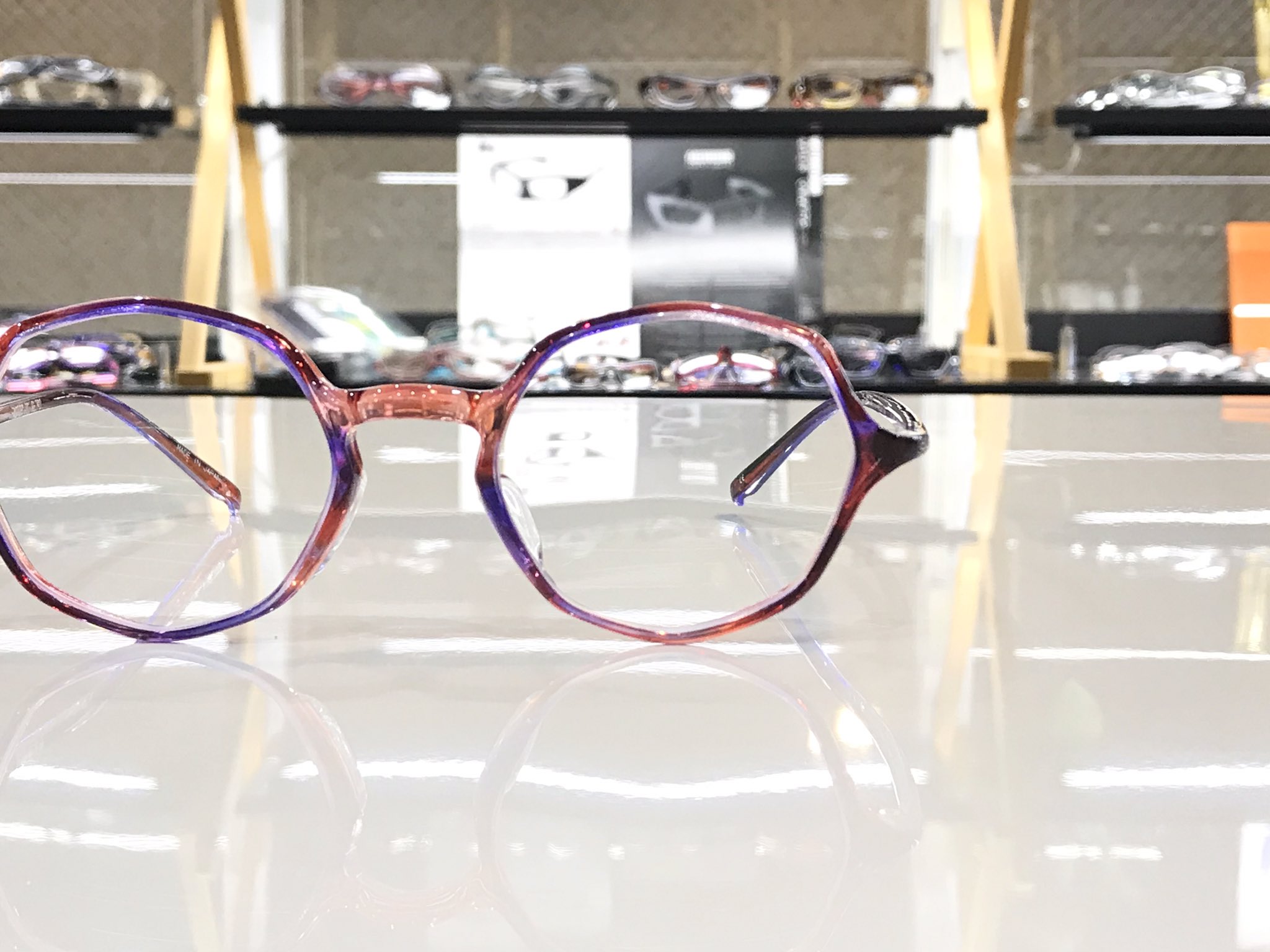 スタッフ金子 Hamaya高崎店 Factory900gunmabase S様に Factory900 Retro Rf 306 Col 369 和真全視界ビュー 遠近両用レンズ にてご購入頂きました 当店ユーザー様の娘さん激推しの一本で作製頂きました 綺麗な掛けこなしでとても素敵 S様ありがとう スタッフ金子 Hamaya高崎店 Factory900gunmabase S様に Factory900 Retro Rf 306 Col 369 和真全視界ビュー 遠近両用レンズ にてご購入頂きました 当店ユーザー様の娘さん激推しの一本で作製頂きました 綺麗な掛けこなしでとても素敵 S様ありがとう