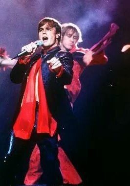 Garyismyhero's tweet photo. Goodmorning Sunday, goodmorning @GaryBarlow! #enjoy #NobodyElsetour #RelightMyFire #๐ฅ
Be careful if you need to go out! #๐ก #throwback #lookatus #๐ #flashback #lookawaynow #avoidcrowdedplaces #staysafe #๐ข #StayAtHome #๐ #KeepYourDistance #washyourhands #everyotherday #๐ธ's https://t.co/T5350oUysW