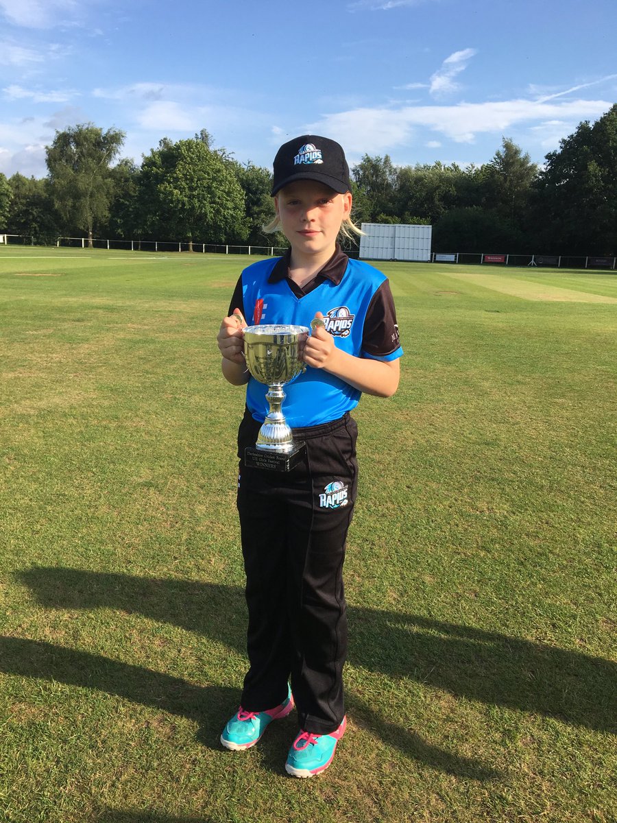 From All Stars and watching England win the 2017 World Cup to ⁦@WorcsCCCWomen⁩ U11 selection aged 9, meeting her bowling hero to County success with a fab group of girls. My daughter just loves it! #WomensCricketMonth