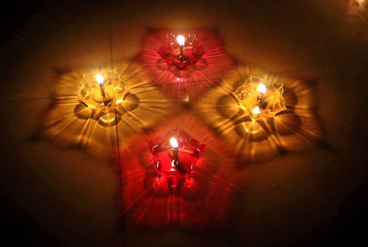 3d Diyas  DM on instagram to buy insta id : celebrations_house

#indianfestival #diyettarifleri #candles #minute #candle #diwalilights #bhfyp #diwaligift #celebration #mumbai #diwalidiyas #diyhomedecor #jaipur #diyhacks #diwalivibes #diyprojects #diyblog #diytutorial #diyidea #pm