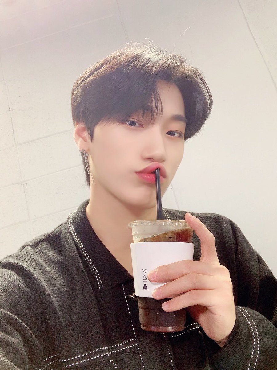 ATEEZofficial tweet picture