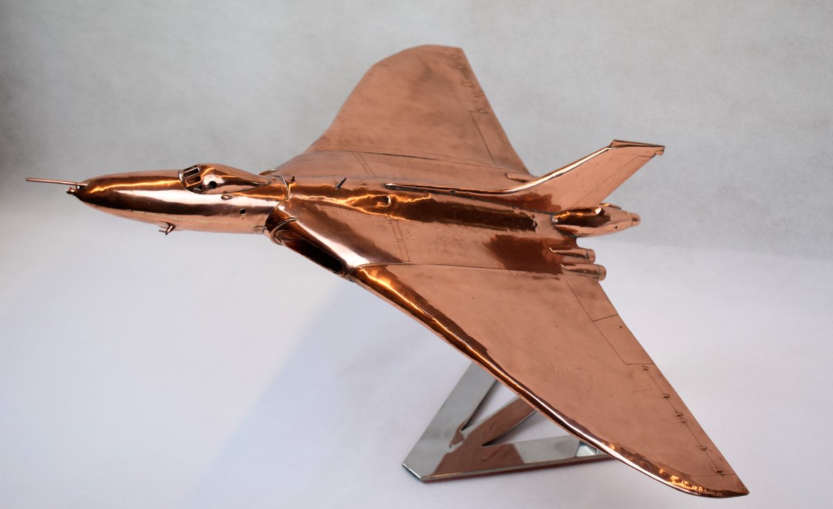 IntBCC's tweet photo. Donate £10 towards our campaign and we will enter you in a prize draw to win a unique, hand crafted copper Vulcan Bomber, created by artist, Seth Allen. https://t.co/qZ6doAVzw1 #becauseweremeber #crowdfunder #rememberthemany https://t.co/yAqVYX1hQL