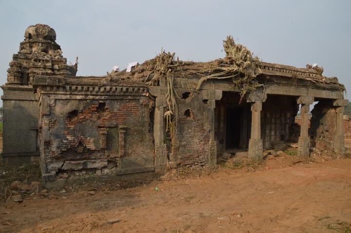 This ancient temple was in complete ruins and the team did Uzhavarapani on 19.02.2017. Locals were stunned to see such a temple existed there as it was completely covered by bushes and trees. Except Nandi which was broken, no vigrahams were found.After Uzhavarapani...