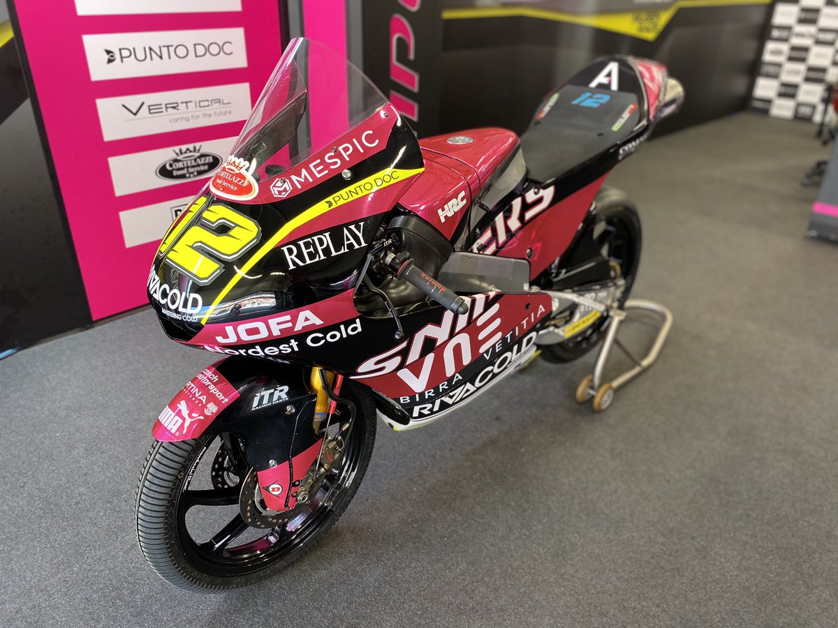 rfranceslX's tweet photo. Nos vemos en Le Mans guapa! #moto3 https://t.co/OYLkwugcmK