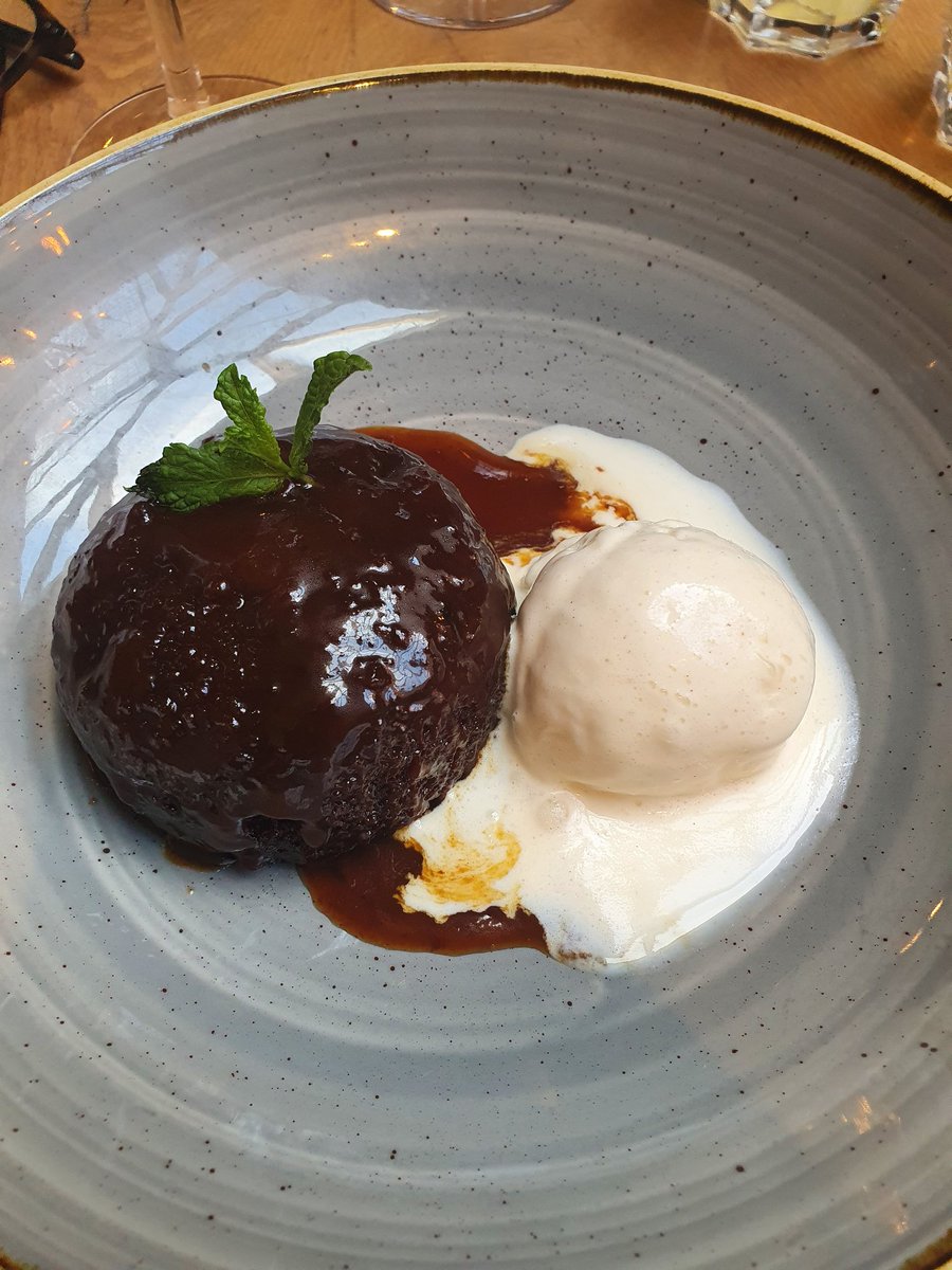 4. The Bathampton Mill, Bath: *5/10* Poor start as I had to extract unidentified bits which almost my teeth in the first mouthful. Ice-cream had also practically melted by the time it reached the table. That aside, good balance of sweetness in the sauce and good portion size.