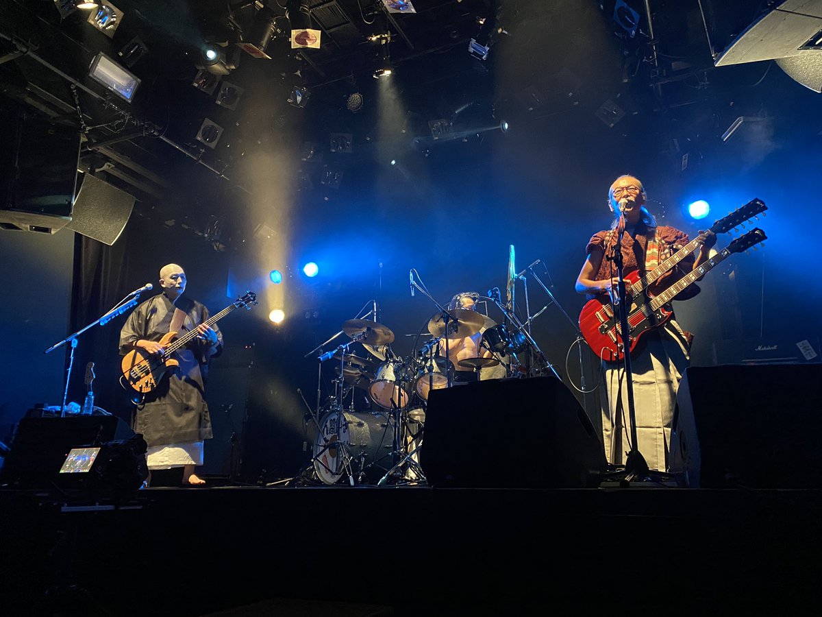 Ningen Isu 人間椅子 Official 現在 配信ライブ中 帰ってきた人間椅子倶楽部 配信ライブ編 人間椅子 Ningenisu T Co 6cxiybzdyr