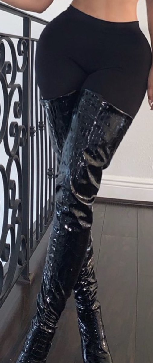 InfinityMaking's tweet photo. Let me #blackmail I promise not go easy or show any mercy
You deserve the maximum pain and suffering that blackmail gives . #brat #homewrecker https://t.co/9WYHizqvIX