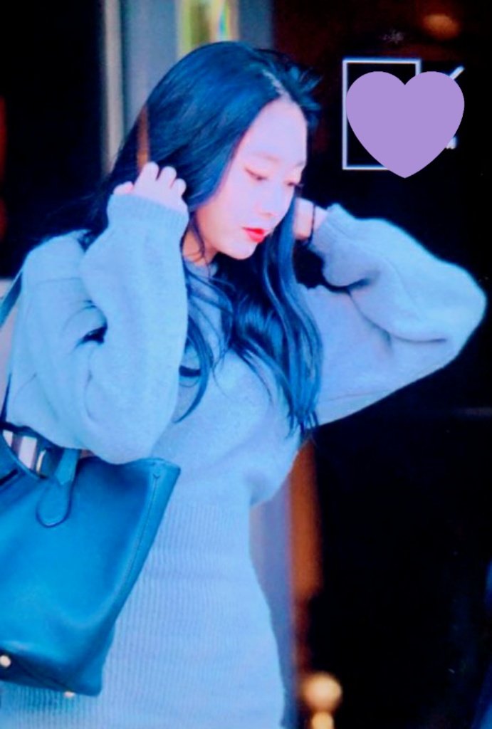 FD940211's tweet photo. 200927 프리뷰
#러블리즈 #Lovelyz  #서지수 #지수 #JISOO https://t.co/MU84F9KSaC