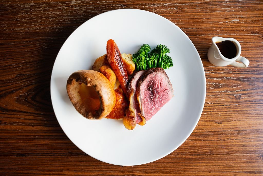 Roast Sirloin of Beef, Roast Potatoes, Caramelised Carrot, Cauliflower Cheese, Broccoli, Yorkshire Pudding, Gravy

#Brighton #BrightonFood #Restaurant #SupportLocal #SundayRoast