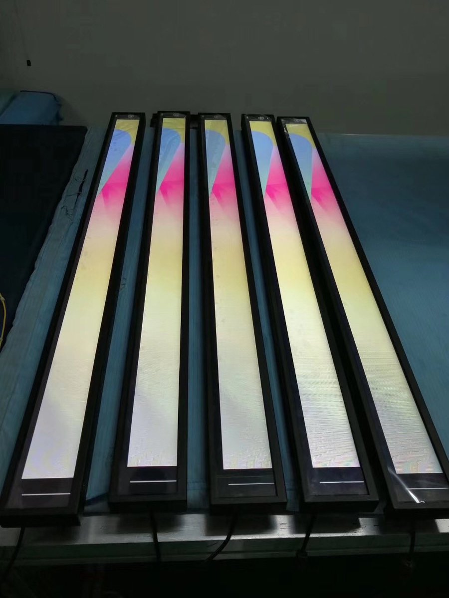 stellazheng89's tweet image. Exactly [爱心]
Stretch lcd bar screen for shelves [爱心][玫瑰]#barscreen #digitalsignage #shevles#lcddispaly#advertisinglcd