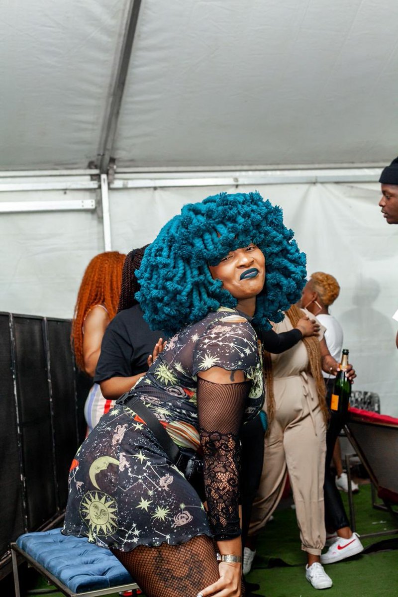 Moonsanelly's tweet photo. 🔥💙🔥Happy Sunday boobeams 🔥💙🔥 https://t.co/7GhHqzzm0H