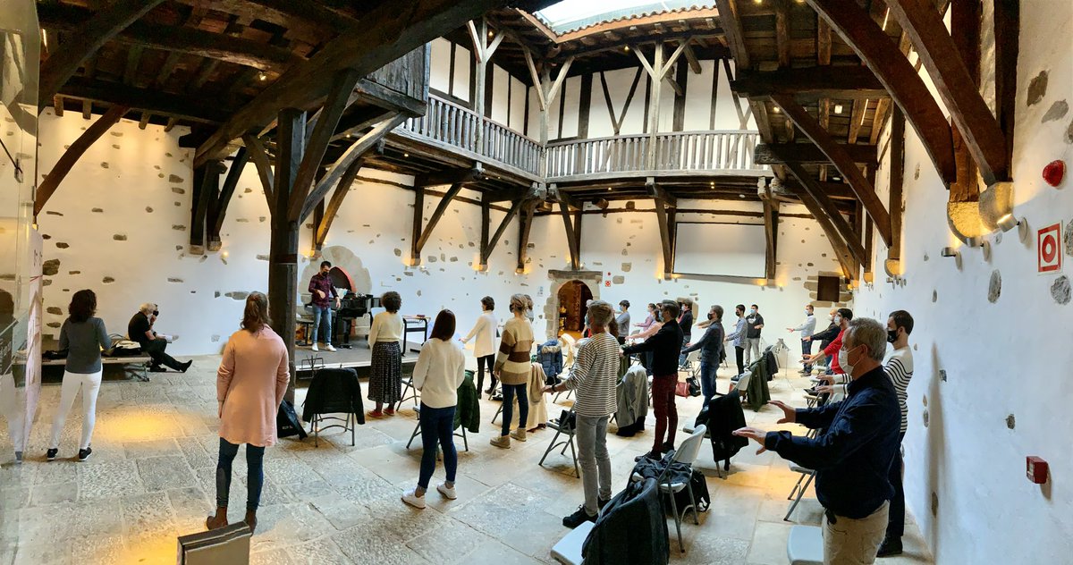 Hoy ensayamos en un sitio privilegiado 🥰 Gracias #Beasain!