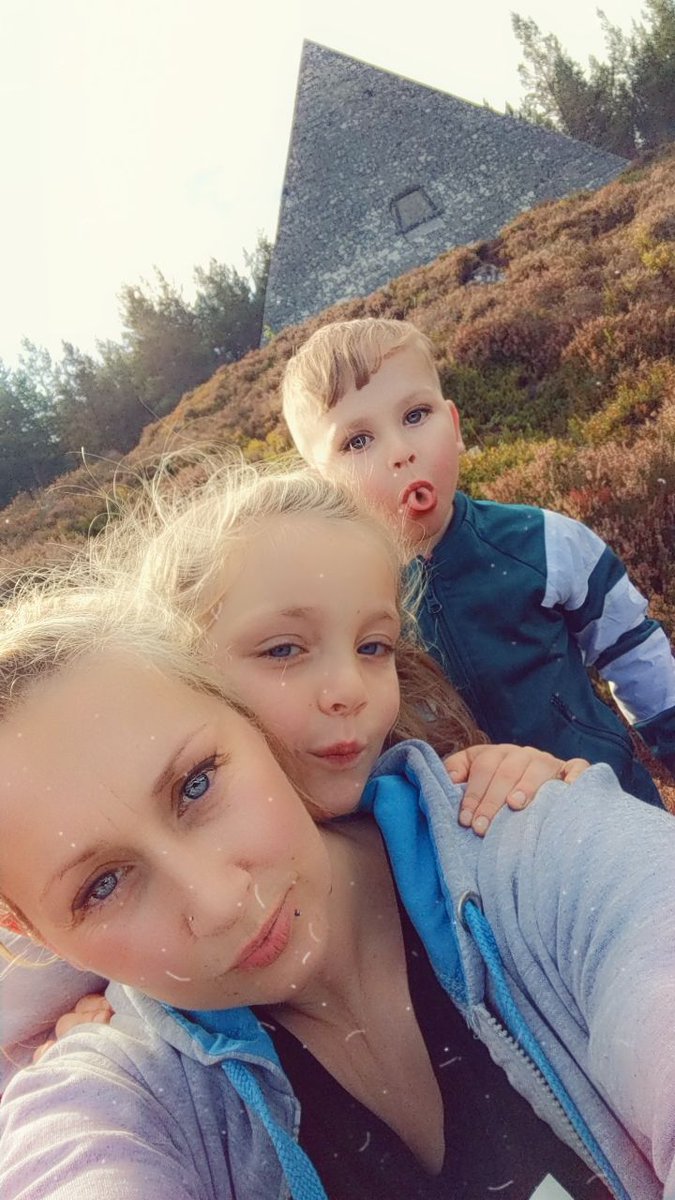 Jenni98565389's tweet photo. A little day trip out with my two youngest #scottishpyramid https://t.co/r7cMWL42bX